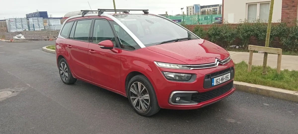 Citroën C4 16 7 seater - Image 1