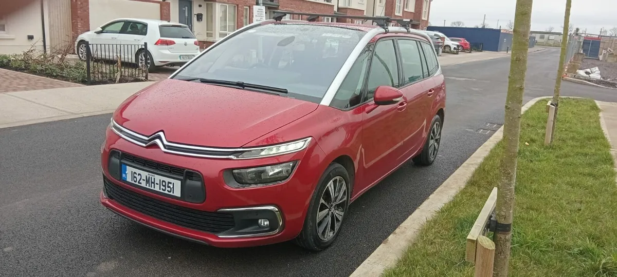Citroën C4 16 7 seater - Image 3