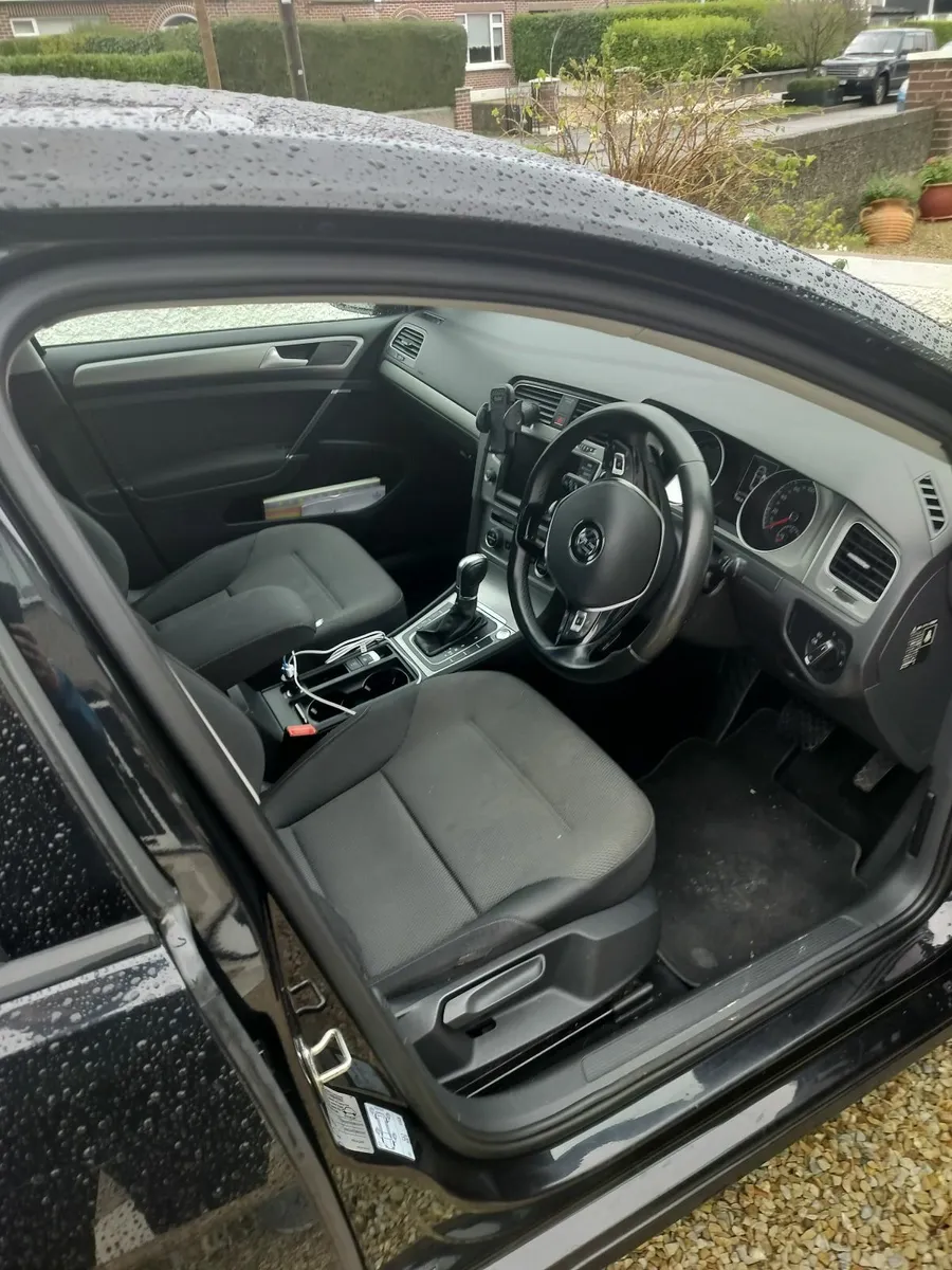 Volkswagen Golf 2015 - Image 1