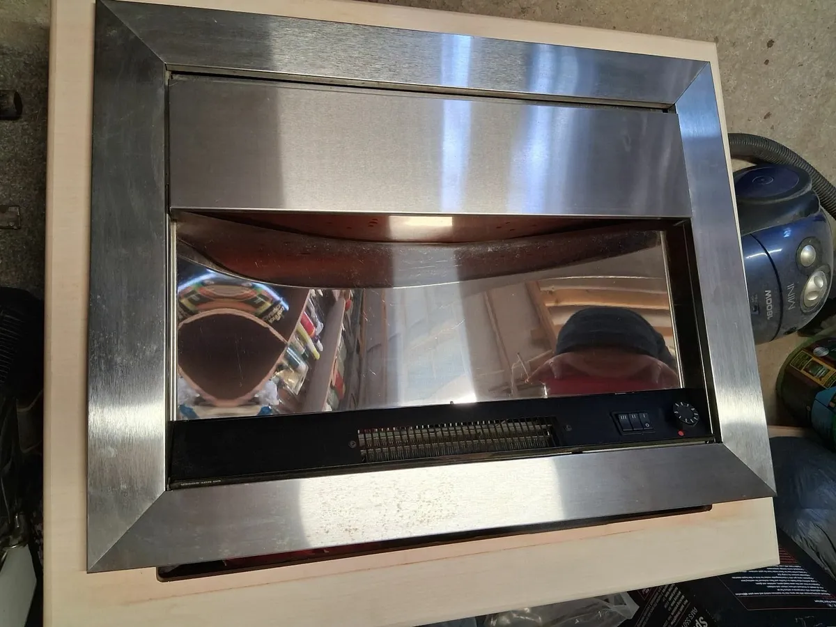 Mirror, tv stand and electric fire - Image 2