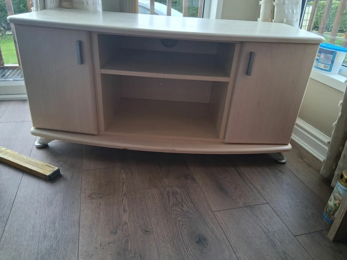 Mirror, tv stand and electric fire - Image 1