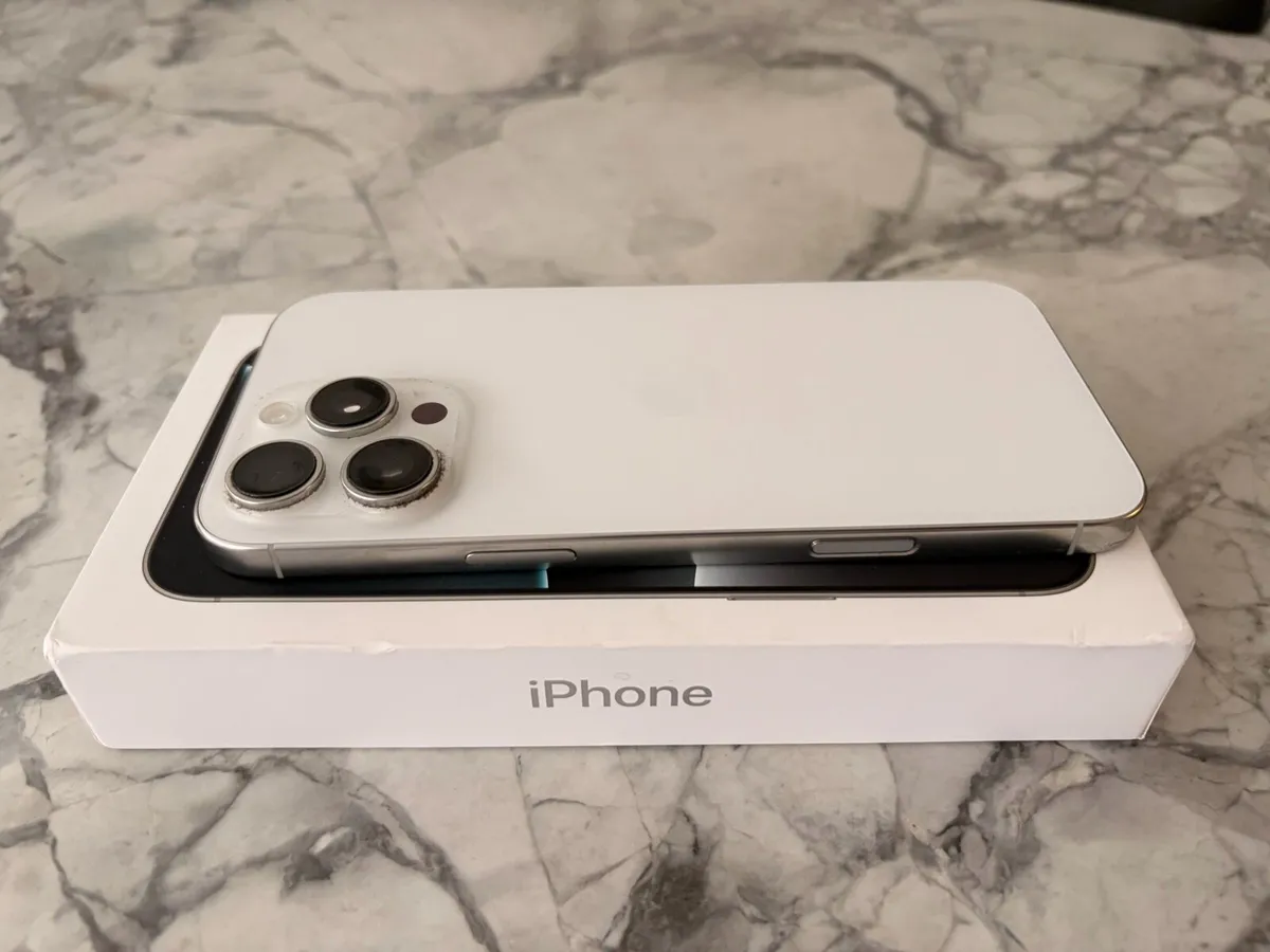 IPhone 16 Pro Max 512g - Image 3