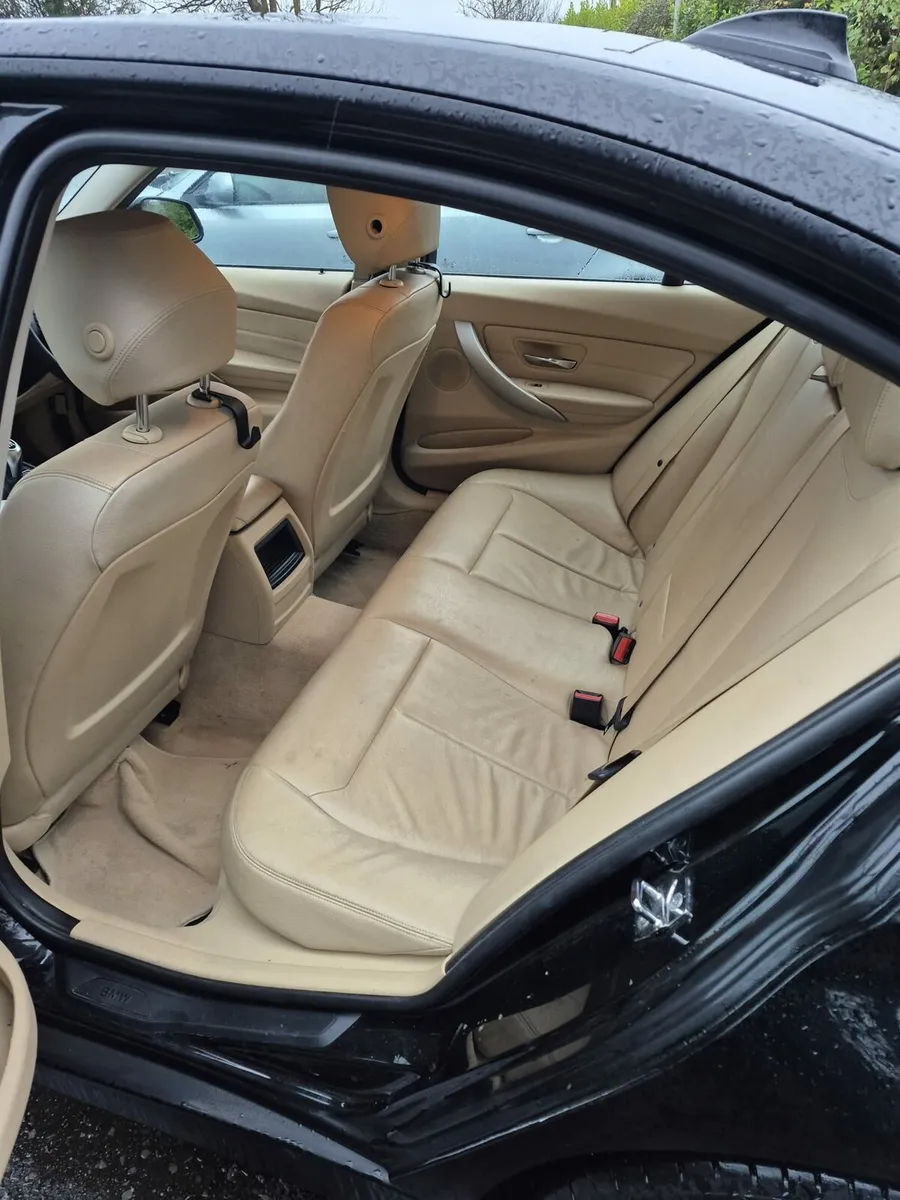 2012 BMW 318D DIESEL - Image 2