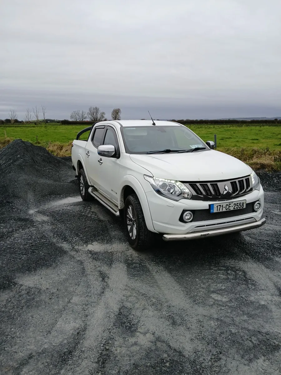 2017 Mitsubishi L200 Barbarian Top spec Low Kms - Image 1