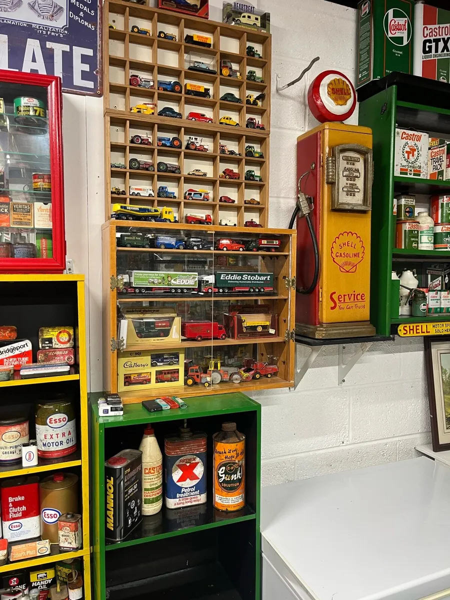 VINTAGE & COLLECTABLES - Image 4