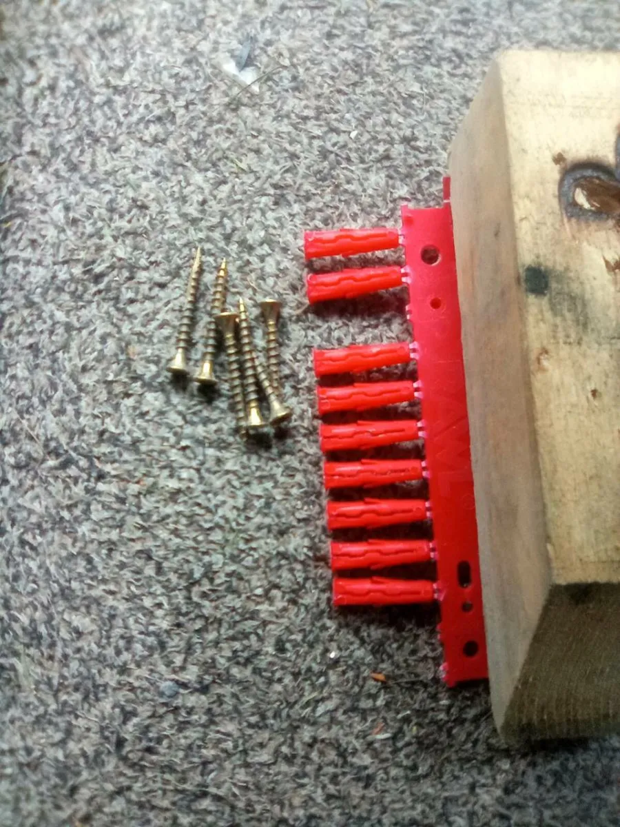 5. FOOT.  LONG.  TIMBER. HAND.  RAIL. - Image 4