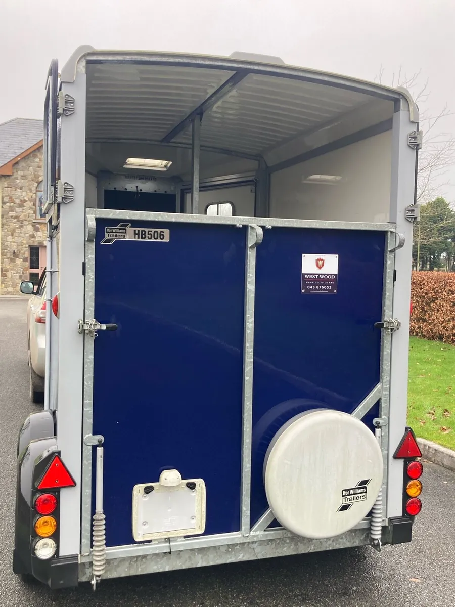 Ifor Williams 506 Horsebox - Image 3