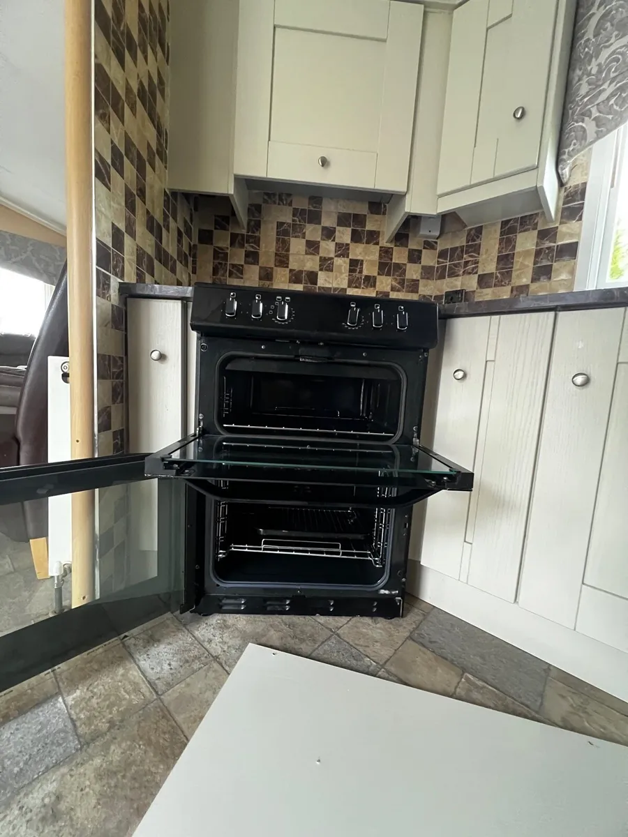 Belling 60cm Electric Cooker - Image 1