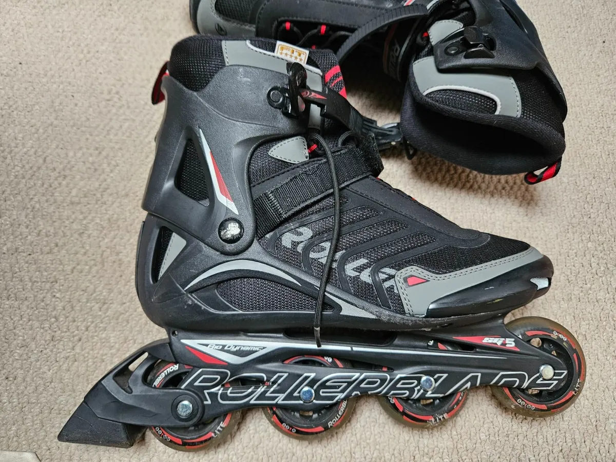 Mens Spiritblade roller blades , size 11. - Image 3