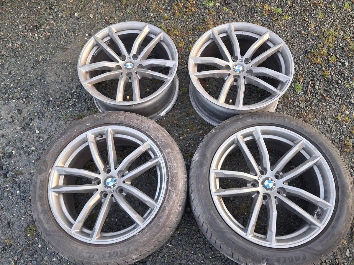 BMW 5-Series 2014 - Image 1