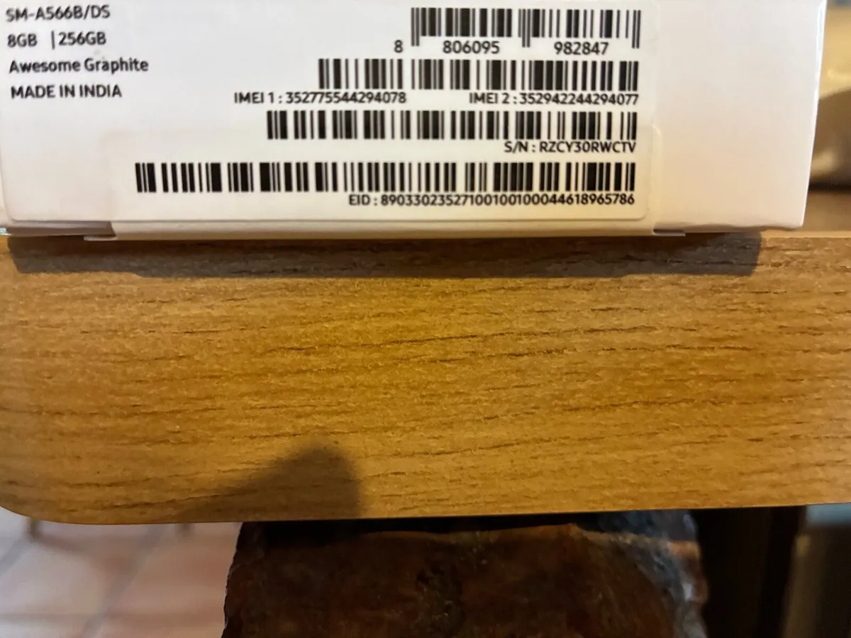 Samsung Galaxy A56 256GB - Image 2