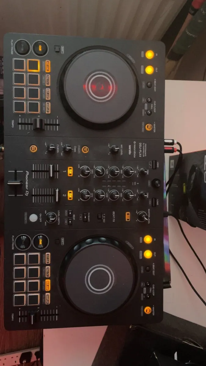 Dj set Flx-4(Need gone asap)