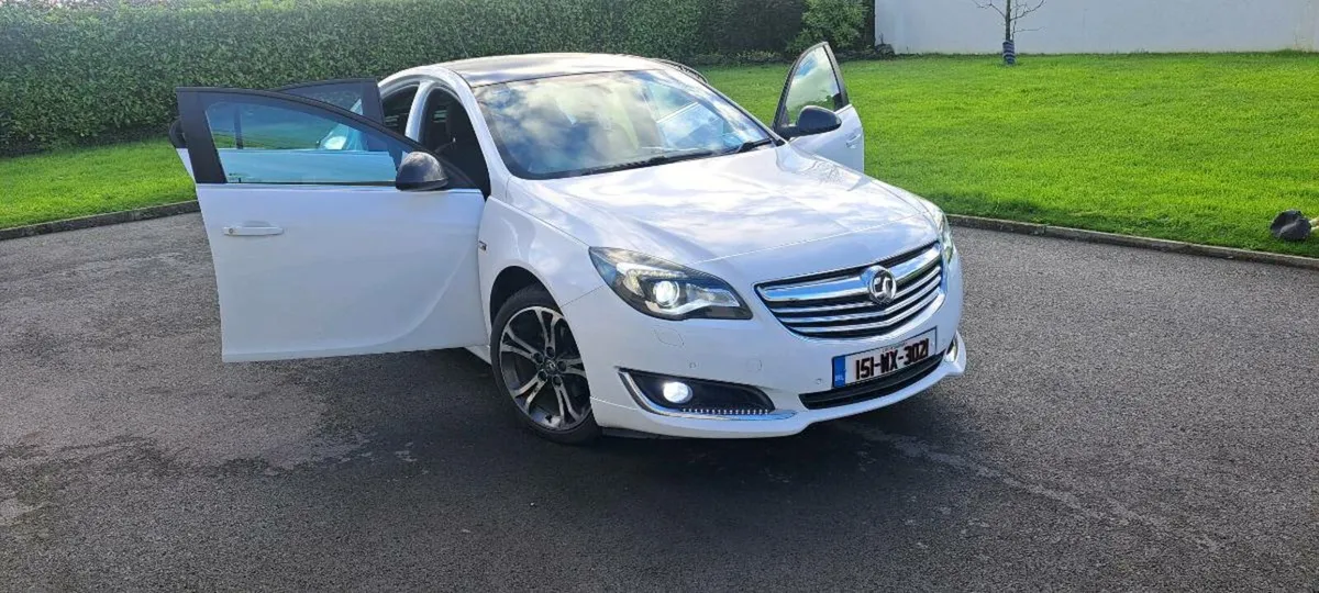 Vauxhall insignia - Image 1