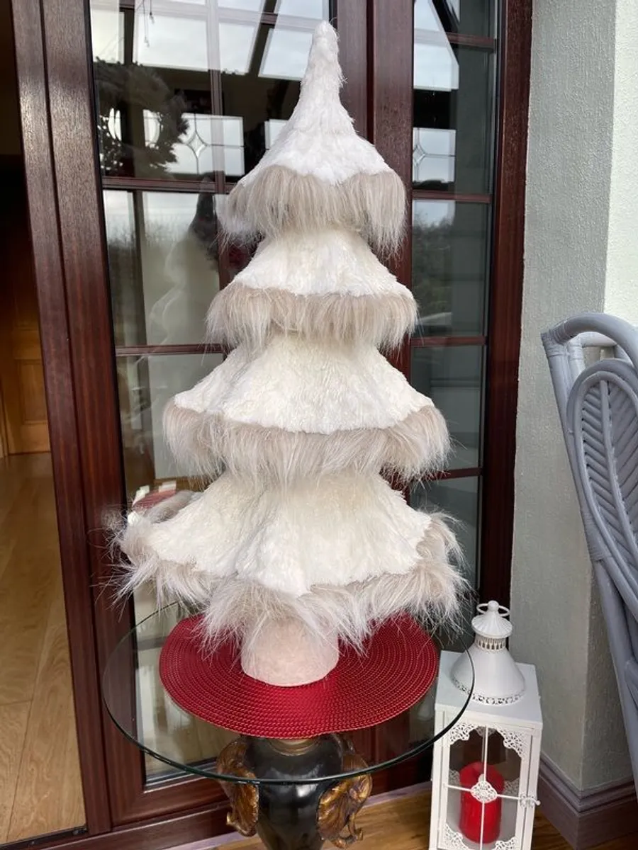 30" Christmas Tree, One Of A Kind (unique) Stunning On Its Own Or With Lights - Image 2