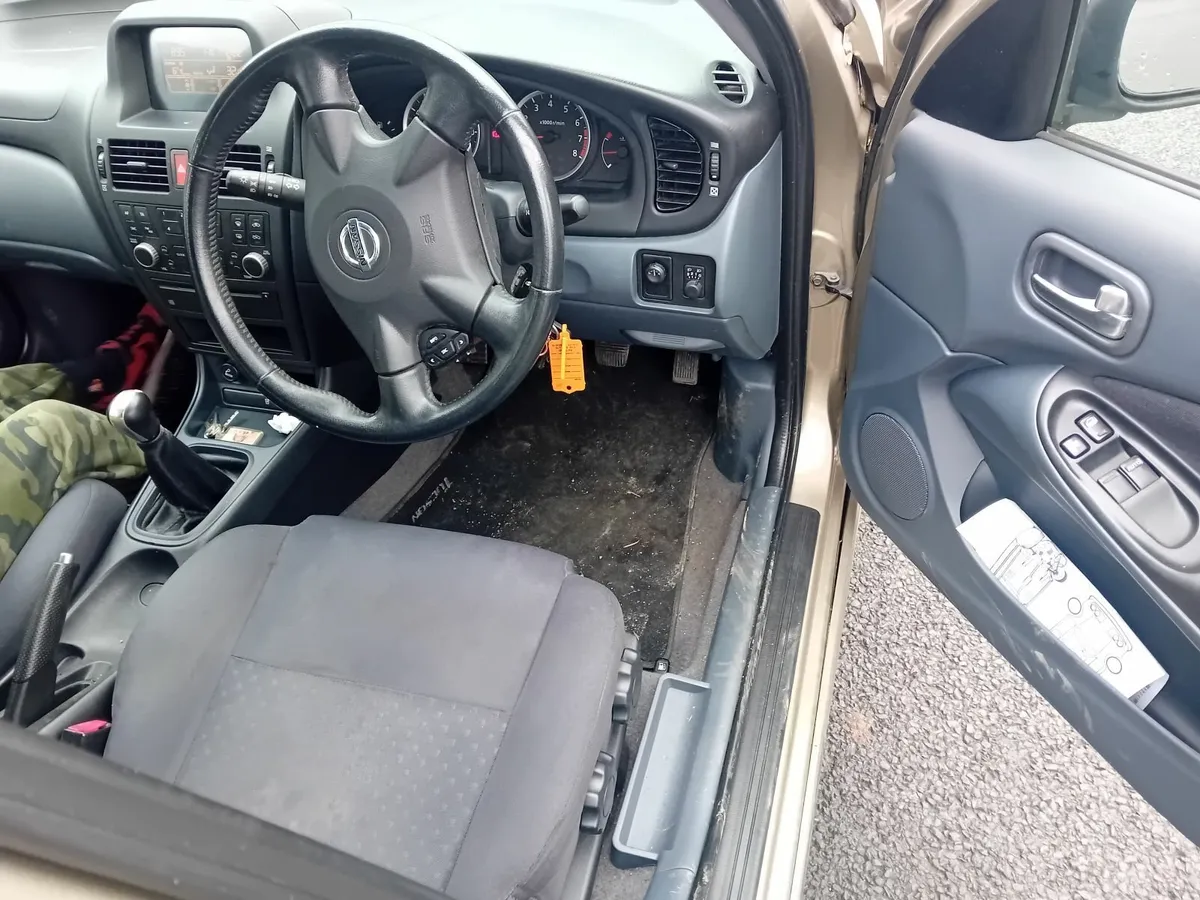 Almera long test and tax. tiny miles. - Image 3