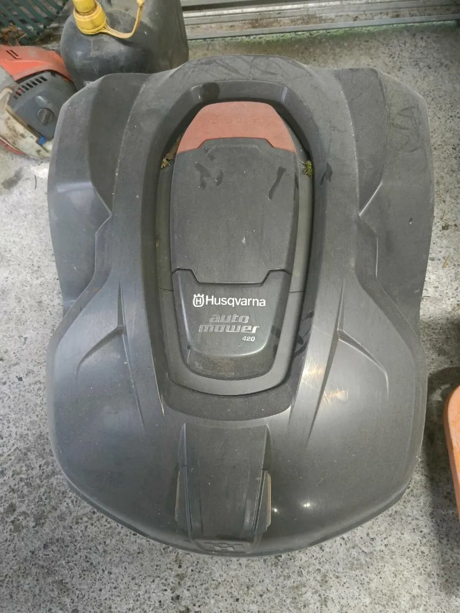 Husqvarna Robotic lawnmower - Image 1