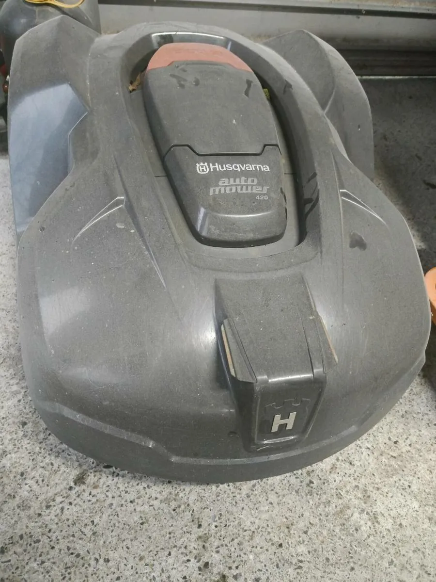 Husqvarna Robotic lawnmower - Image 2