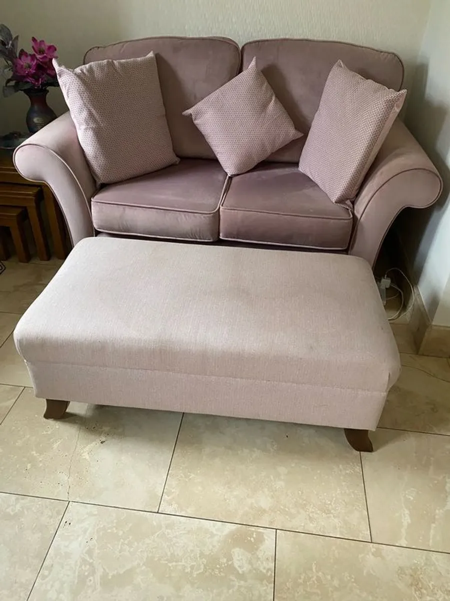 Armchair and two seater couch - Image 2