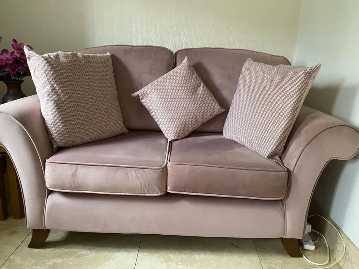 Armchair and two seater couch - Image 3