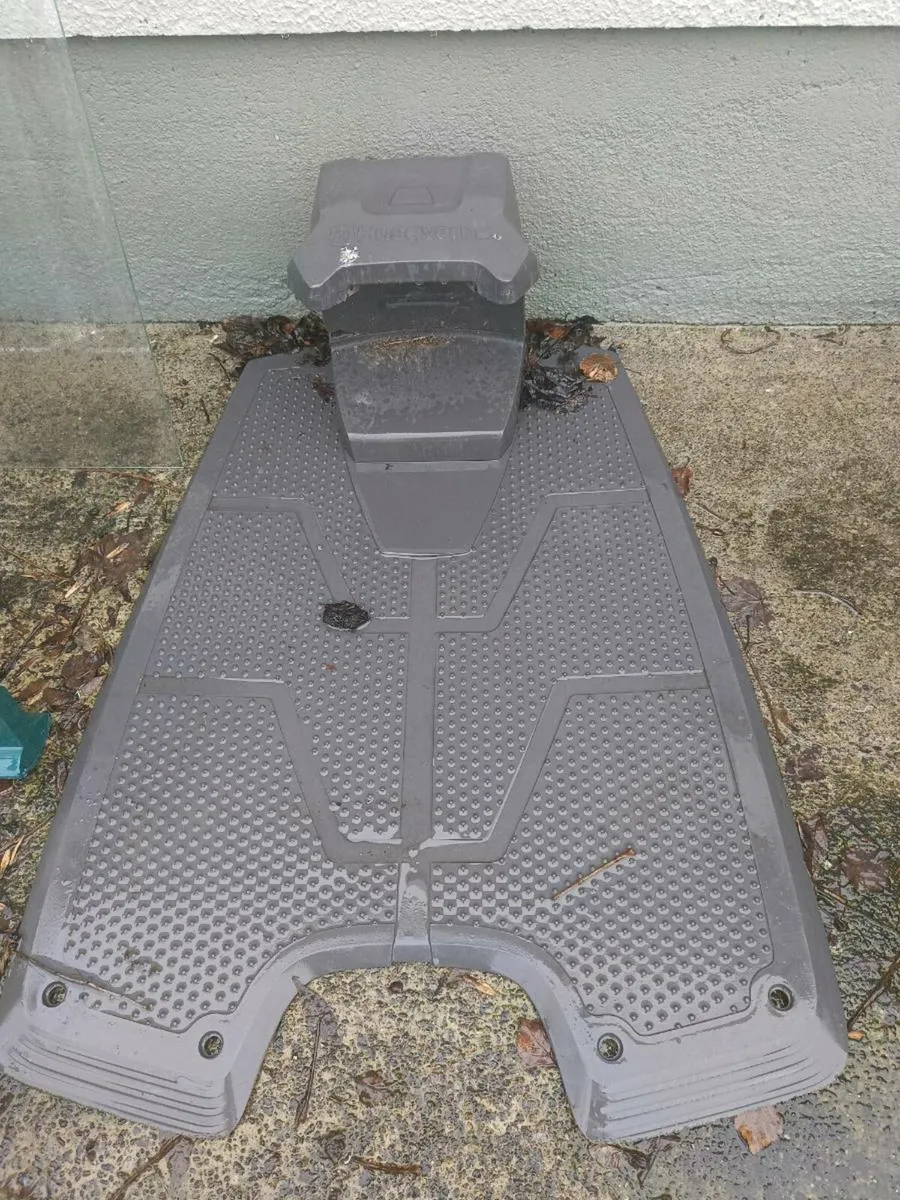 Husqvarna Robotic lawnmower - Image 4