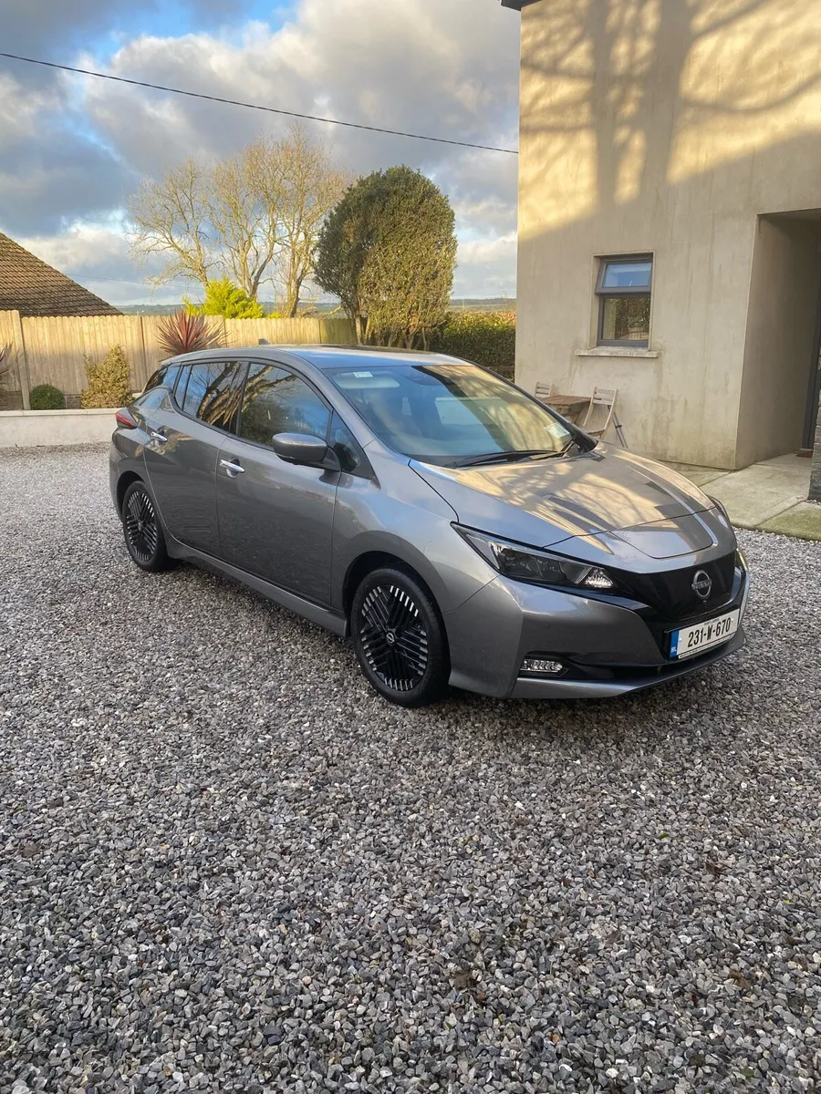 Nissan Leaf *top spec, low km* - Image 1