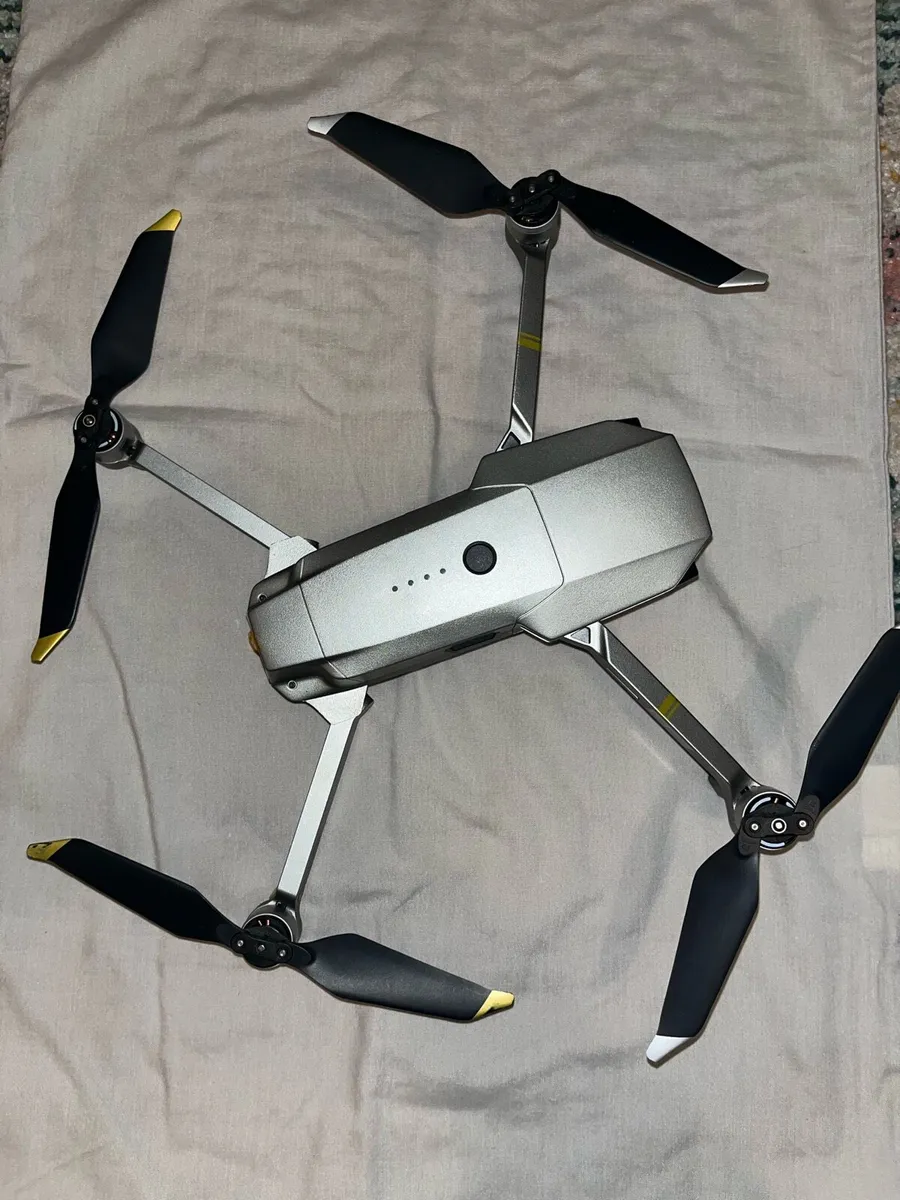 2 DJi mavic drones - Image 3
