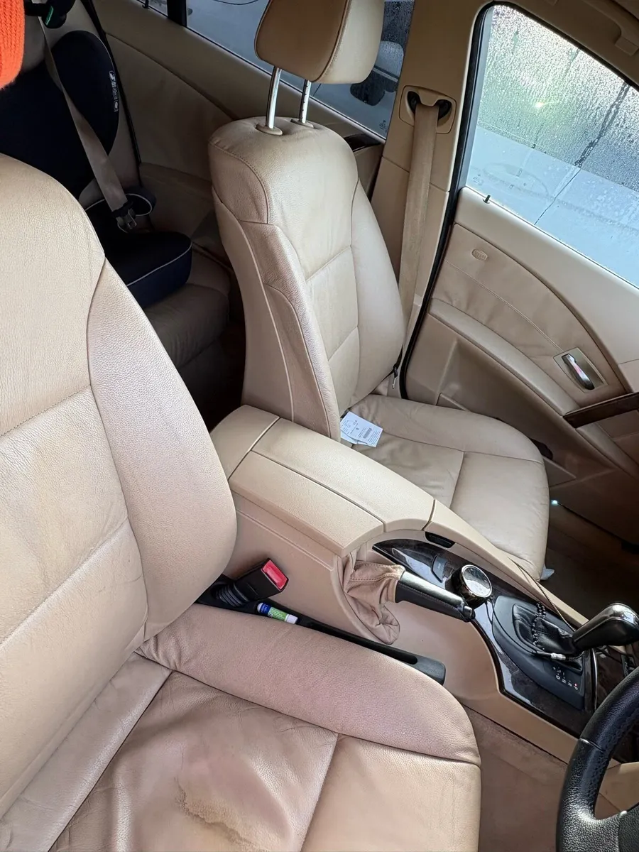 BMW 523i - Image 3