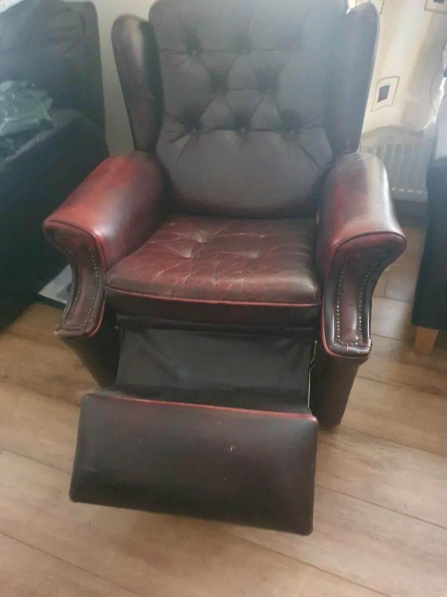 Leather recliner chair - Image 2
