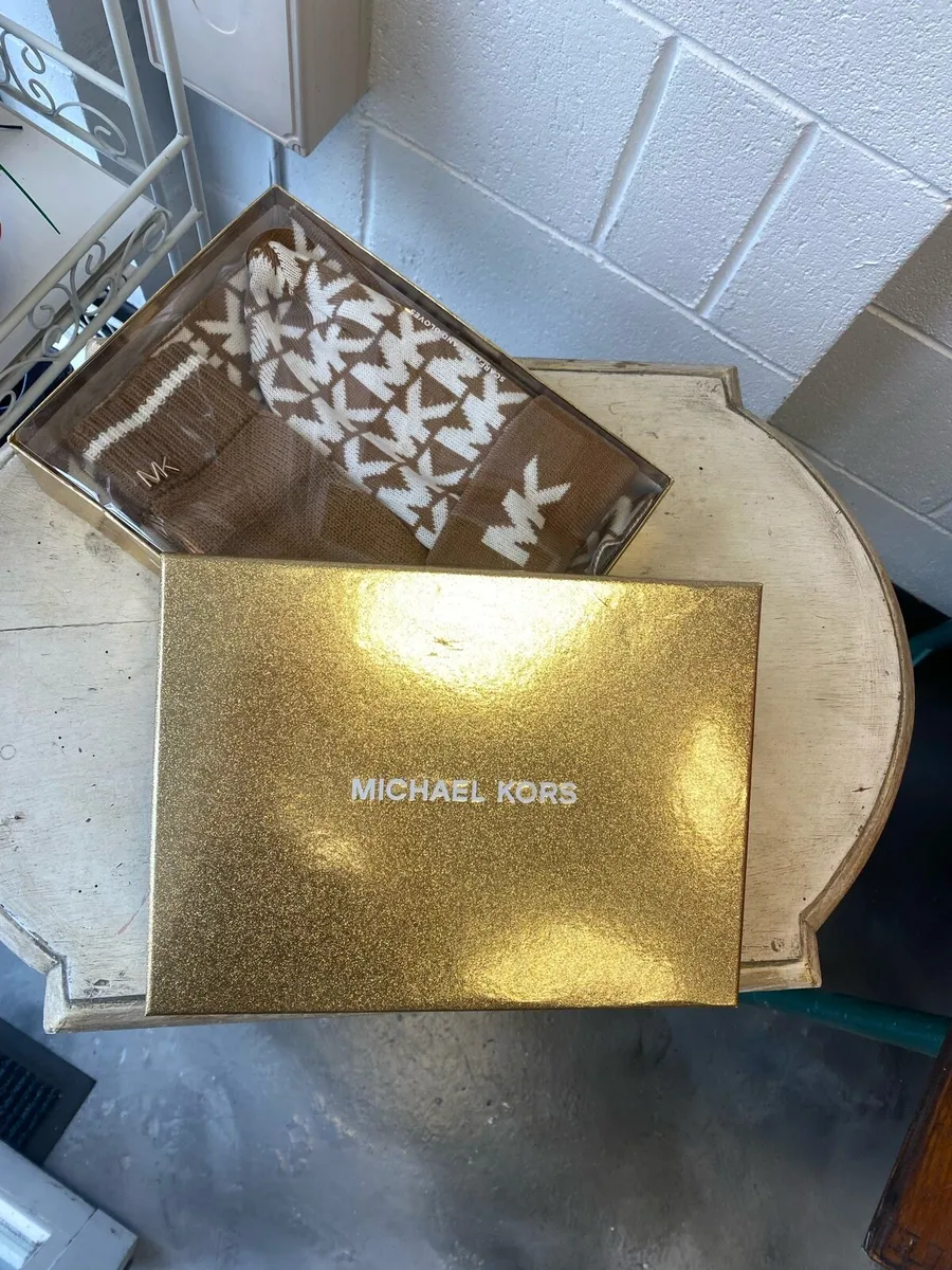 Michael Kors Gift Set - Image 1