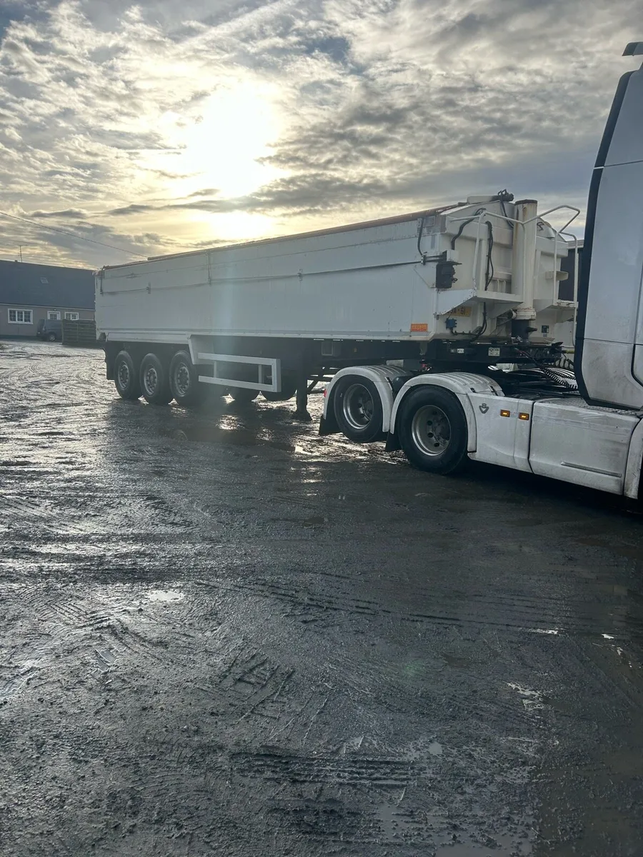 Wilcox trailer - Image 2