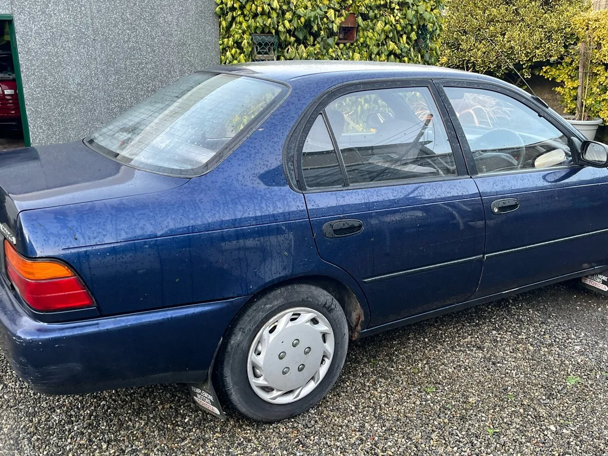 96 Corolla - Image 4