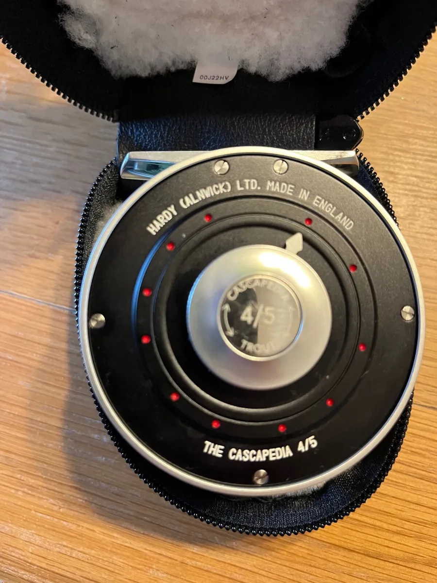 Hardy Cascapedia Fly fishing Reel #4/5 - Image 1
