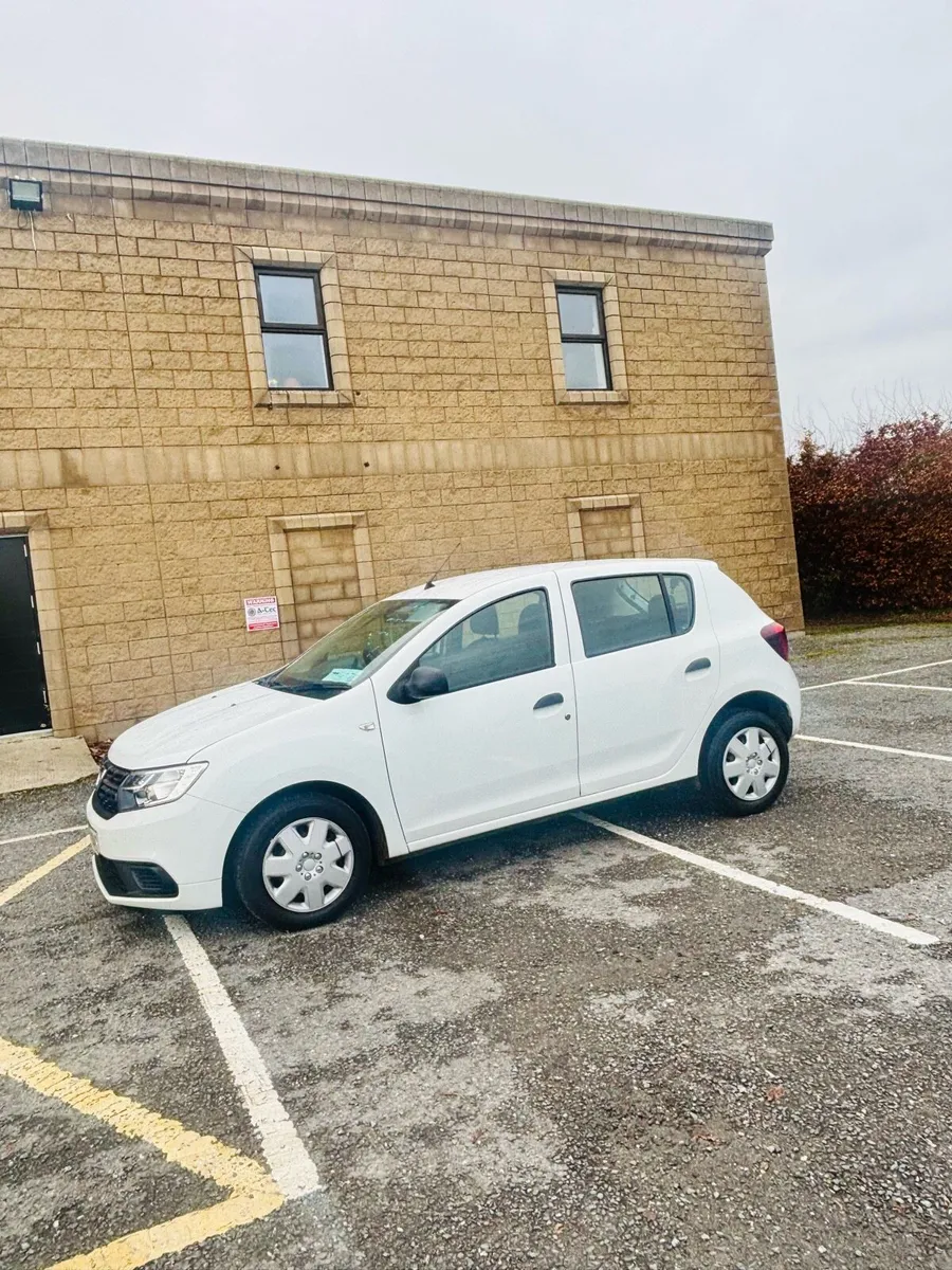 Dacia Sandero 2017 nct 4/27 tax 4/26 pristine - Image 3