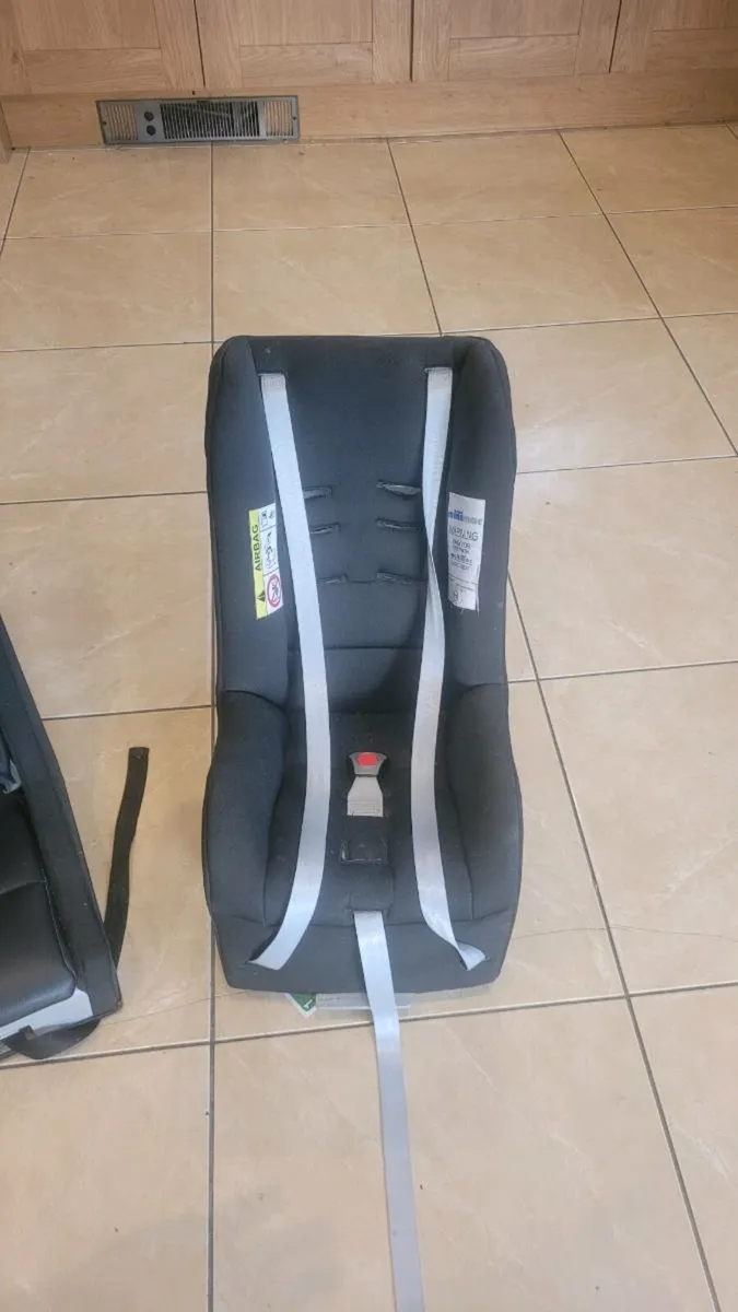 4 seater car seat - Image 3