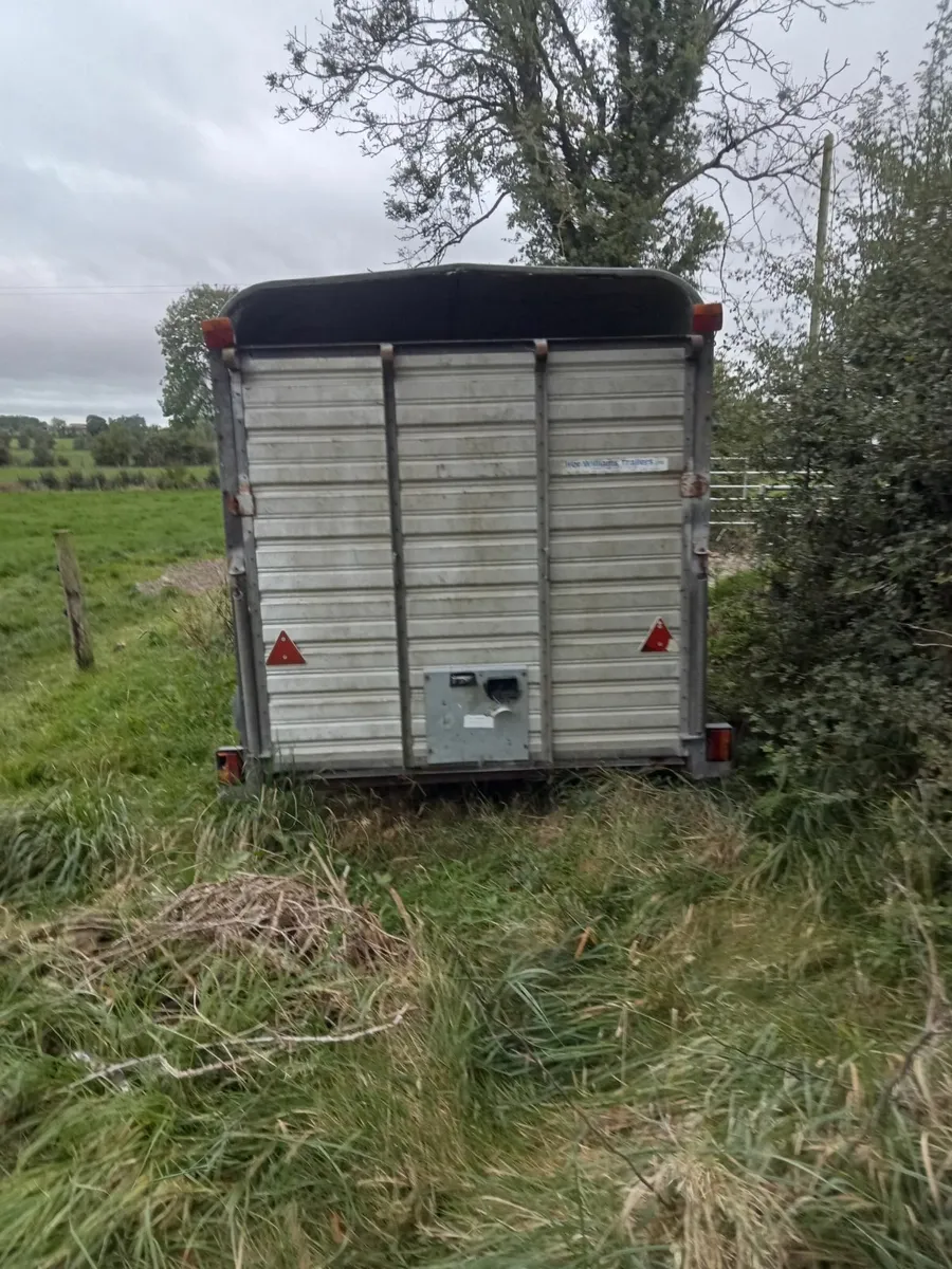 Cattle trailer - Image 1