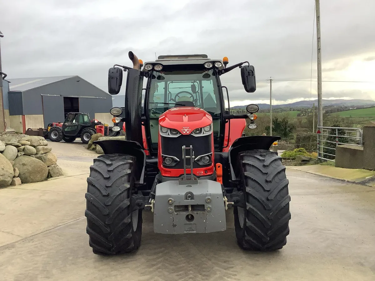 2019 MF 7718S - Image 2