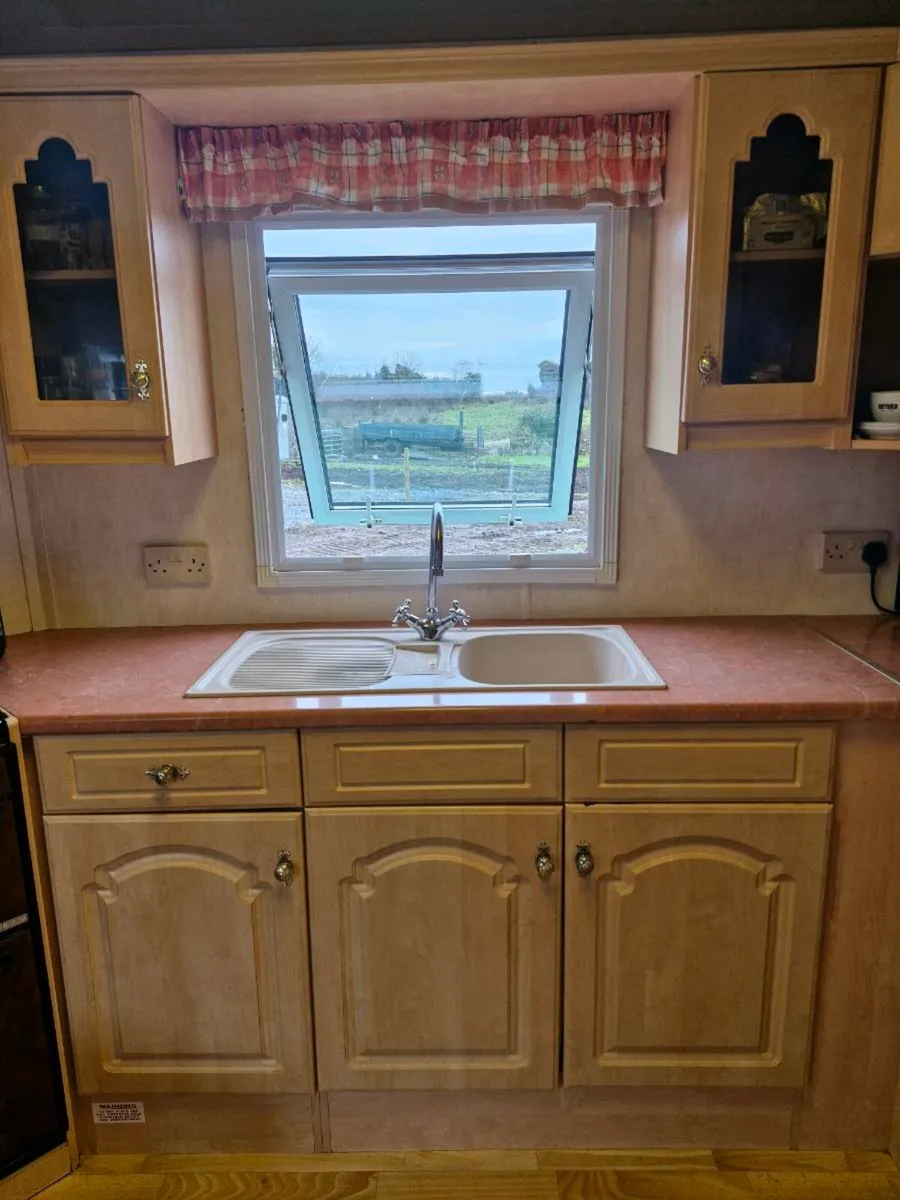 Willerby Leven 2 bed Mobile Home - Image 4