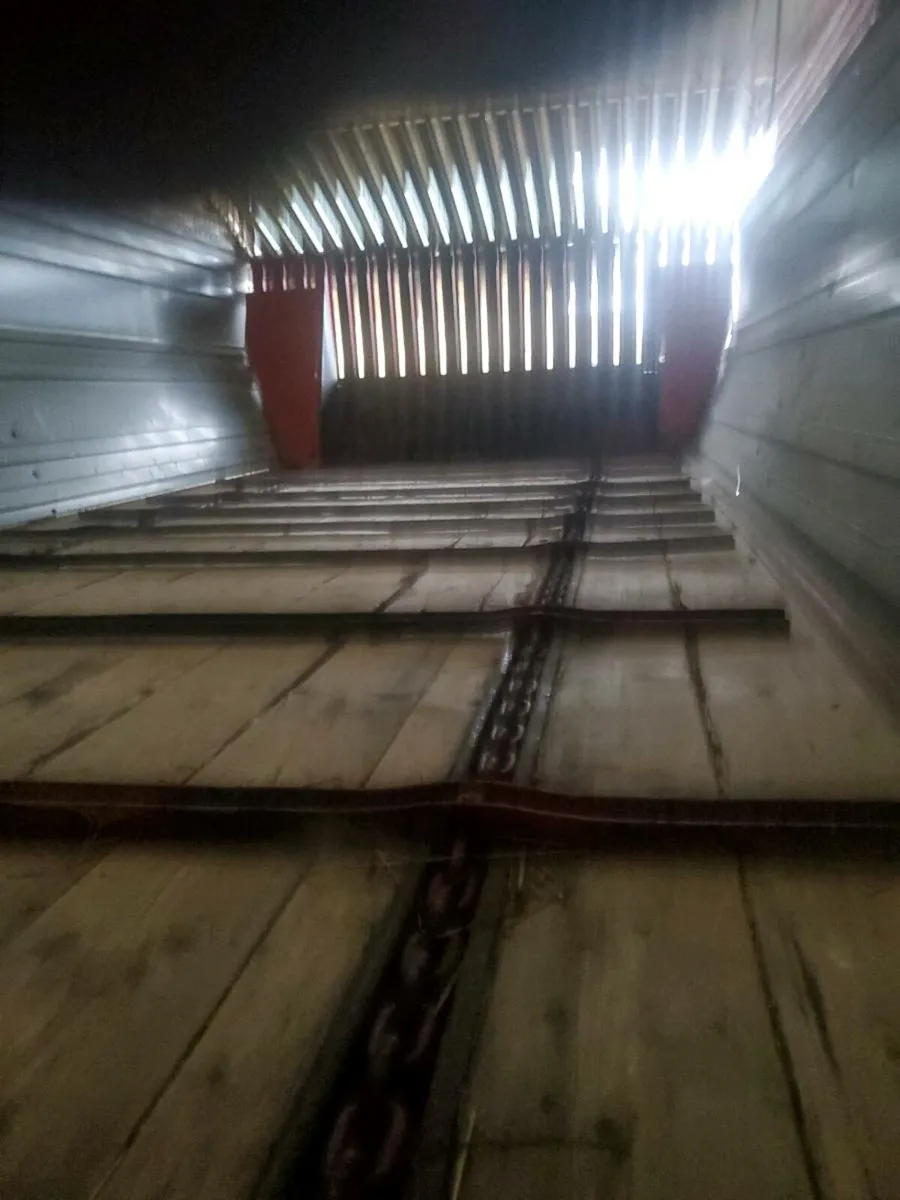 2900 Krone silage wagon - Image 3