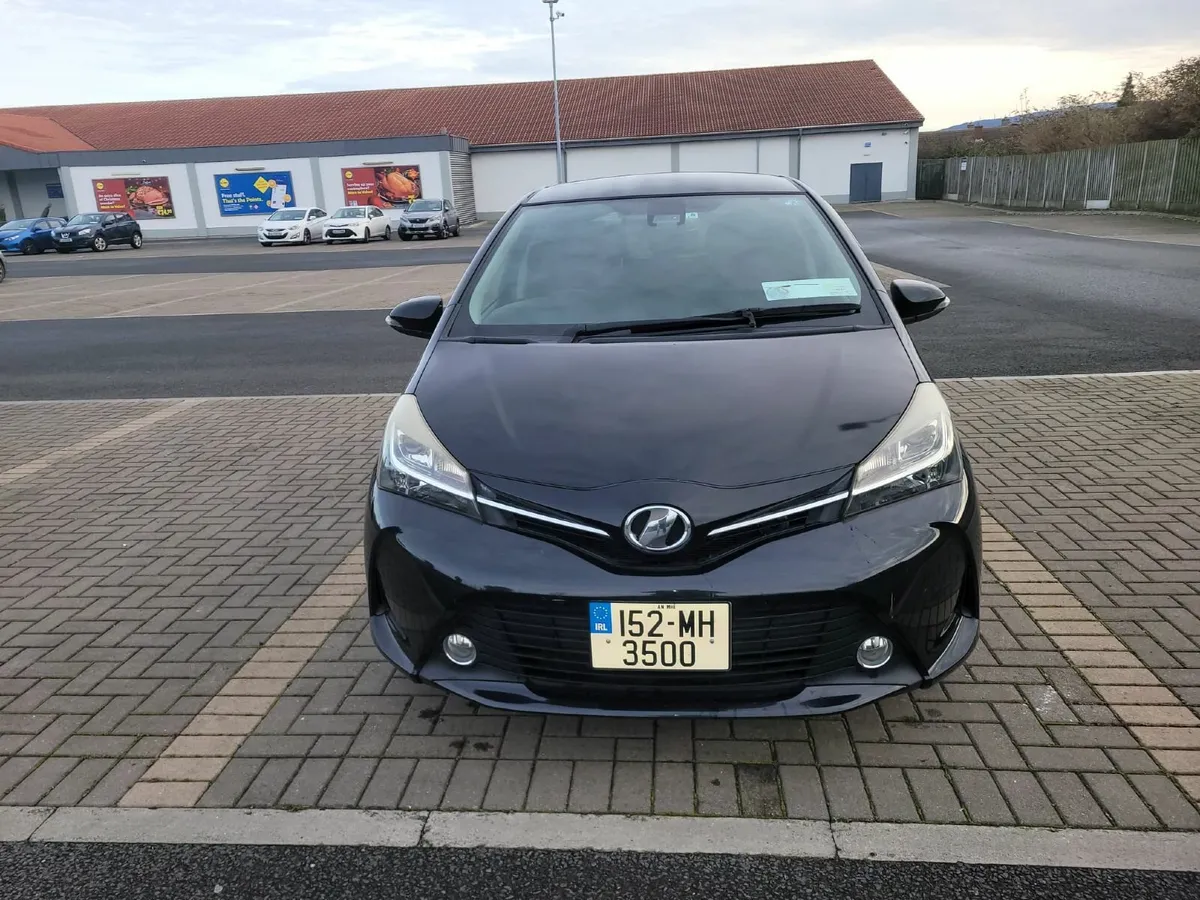 Toyota Vitz 2015 push start for quick sale - Image 3
