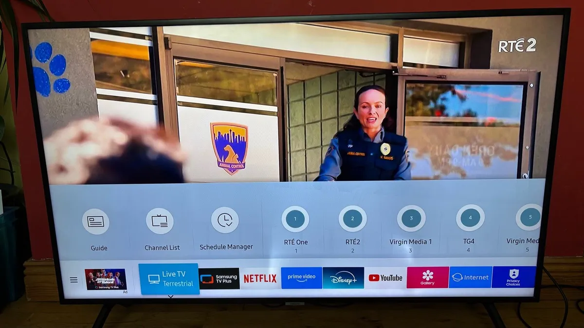 49” Samsung 4K Smart TV - Image 3