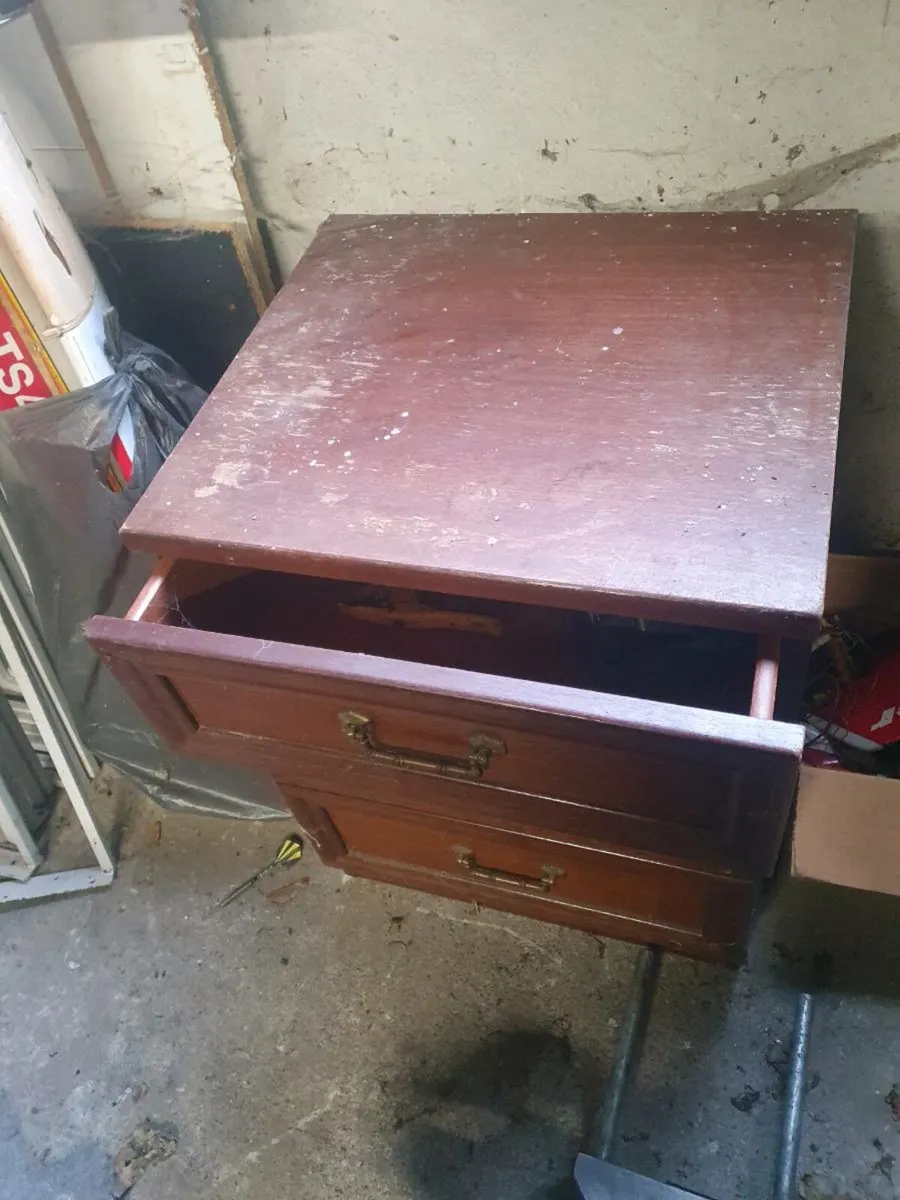 Bed side lockers free to take - Image 2