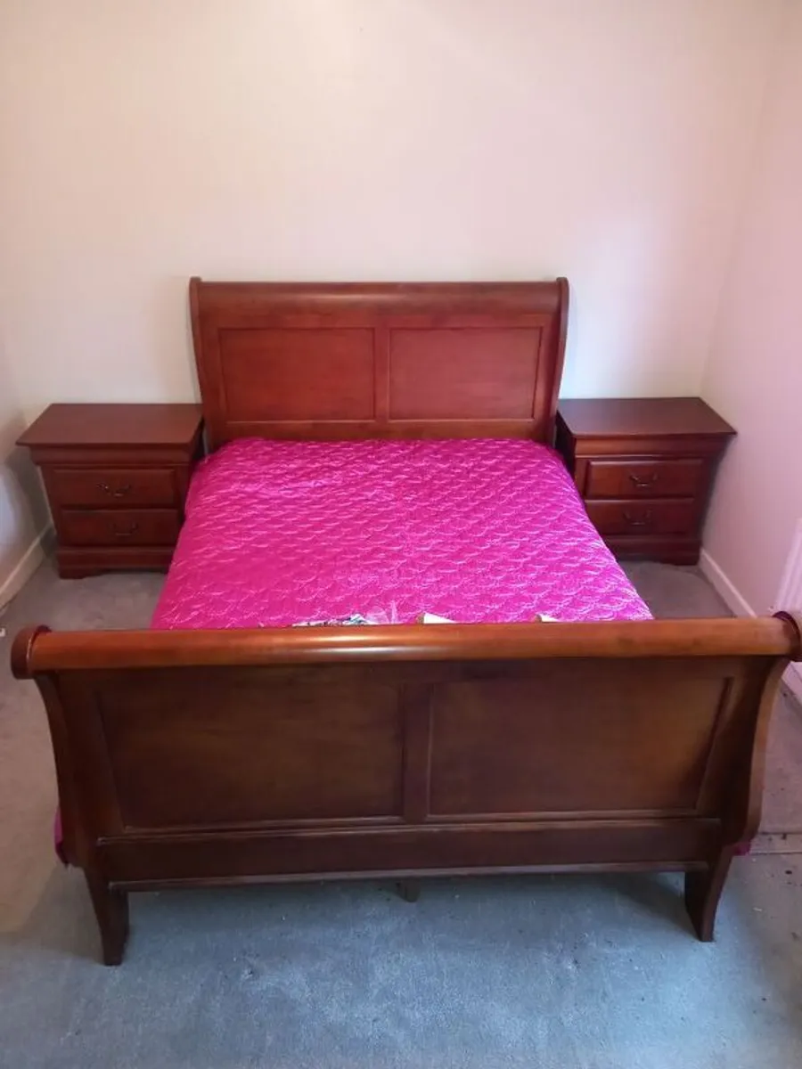 KIng size bed frame - Image 1