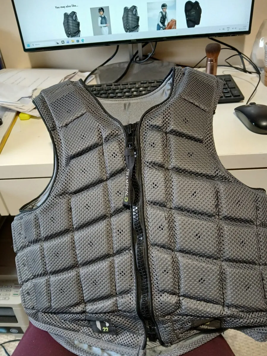 Champion Titanium Ti22 Child Body Protector - Image 2