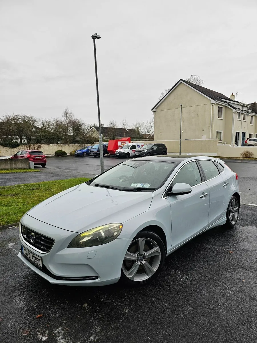 Volvo V40 T4 1.6 Turbo 2013 - Petrol - Image 3