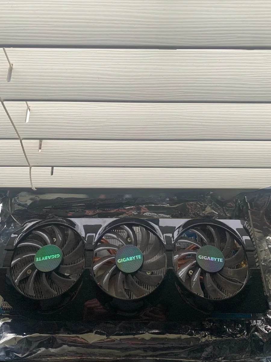 Radeon gigabyte HD 7950 - Image 2