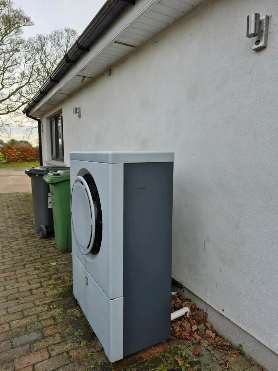 Thermia Atec heat pump and outdoor unit - Image 2