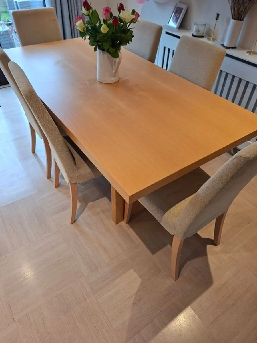 Dining table - Image 2