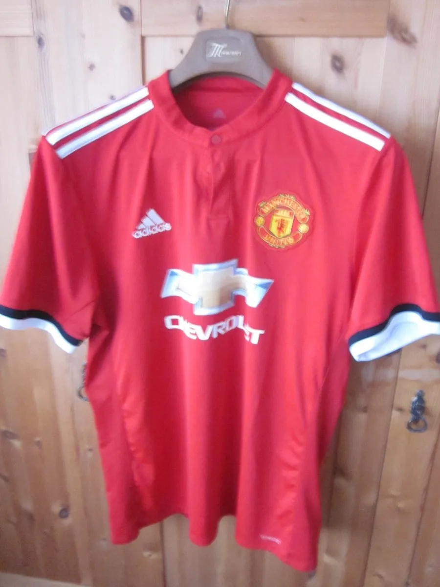 Manchester United FC  home Jersey 2017/18 - Image 1