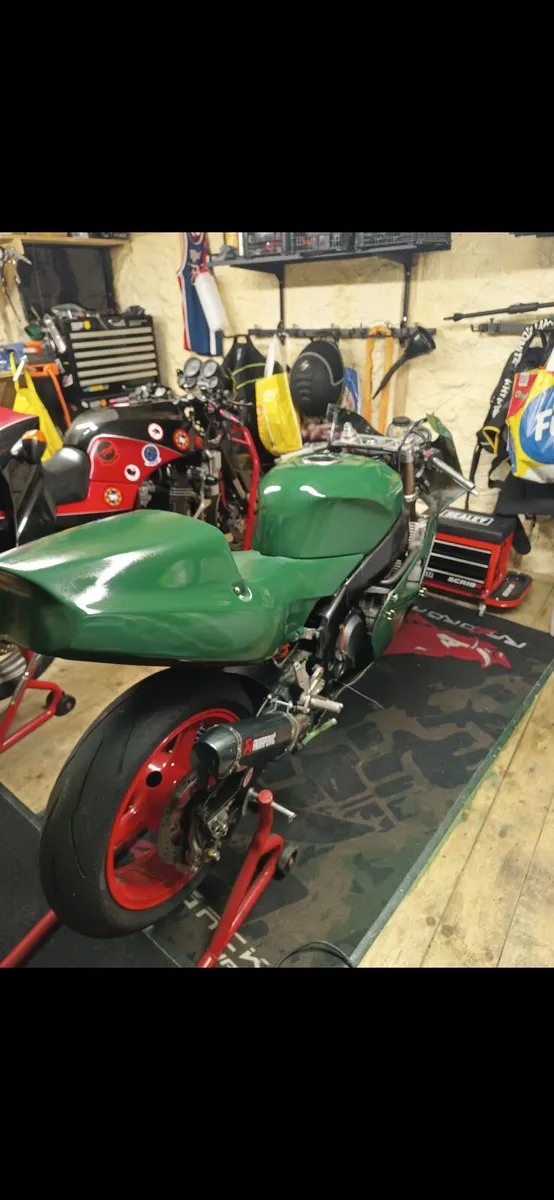 Kawasaki ZXR400 Race Track Bikes & spares - Image 4