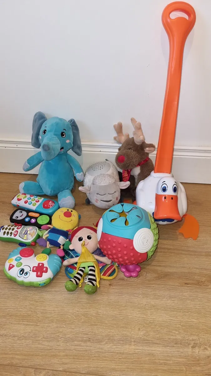 Baby/toddler bundle of toys